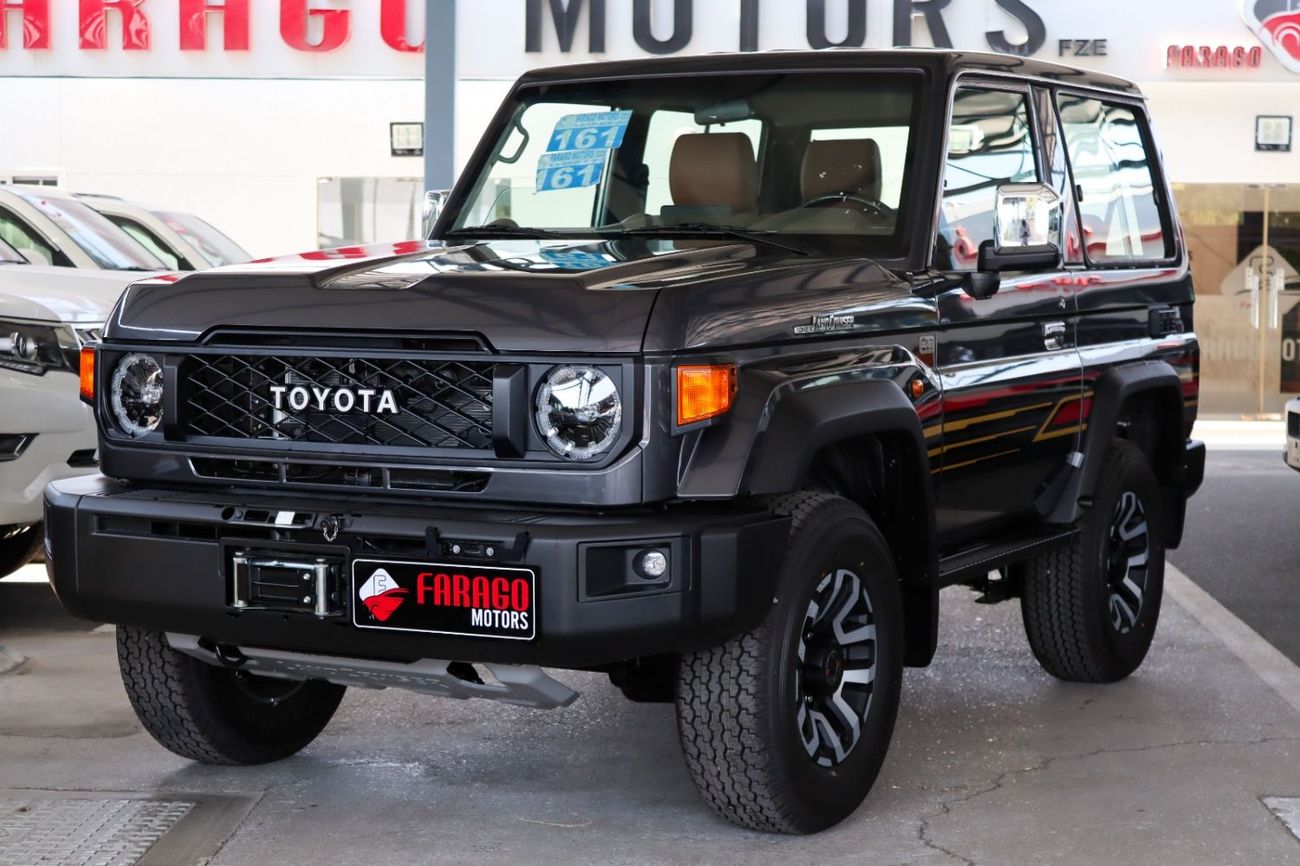Toyota Land Cruiser 70 GRJ 71 4.0 V6 AUTOMATIC DIFF LOCK **EXPORT ONLY**التصدير فقط خارج الخليج**