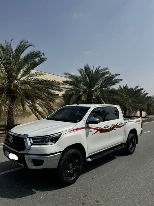 Toyota Hilux GLX 2.7L Double Cab Utility A/T