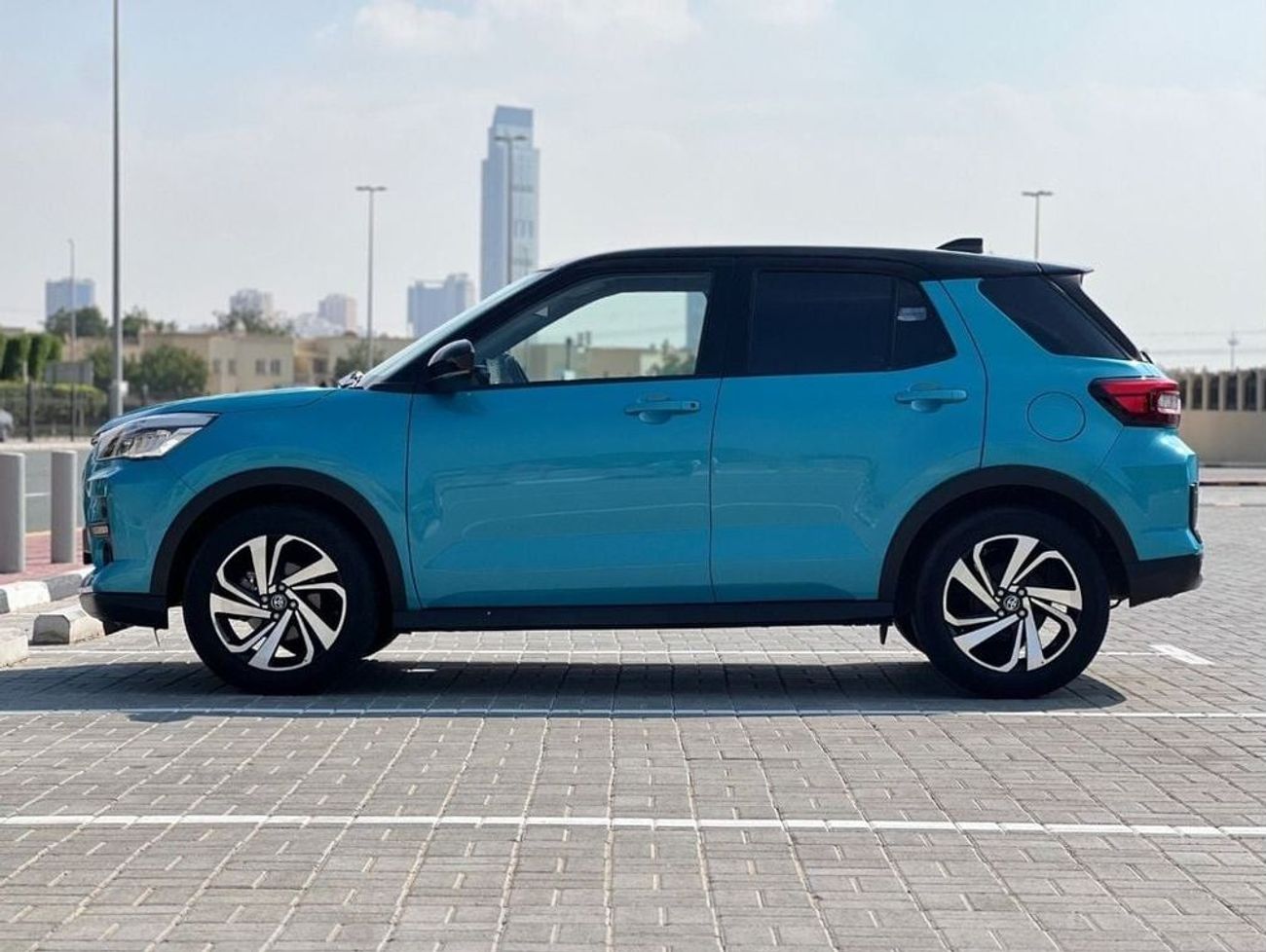 Toyota Raize Turbo G 1.0L Full option