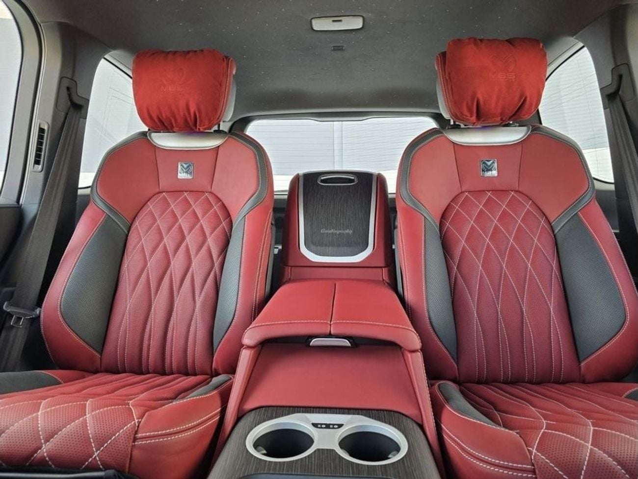 تويوتا لاند كروزر VXR VX 3.5L PETROL A/T WITH MBS AUTOBIOGRAPHY VIP 4 SEAT AND ROOF STAR LIGHT