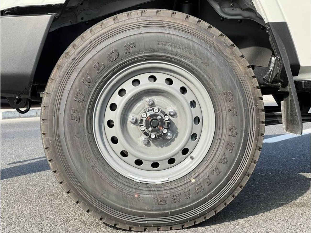 Toyota Land Cruiser 70 LC78 3 DOORS 4.0L PTR M/T // 2025 // STANDARD OPTION // SPECIAL OFFER // BY FORMULA AUTO // FOR EXPO