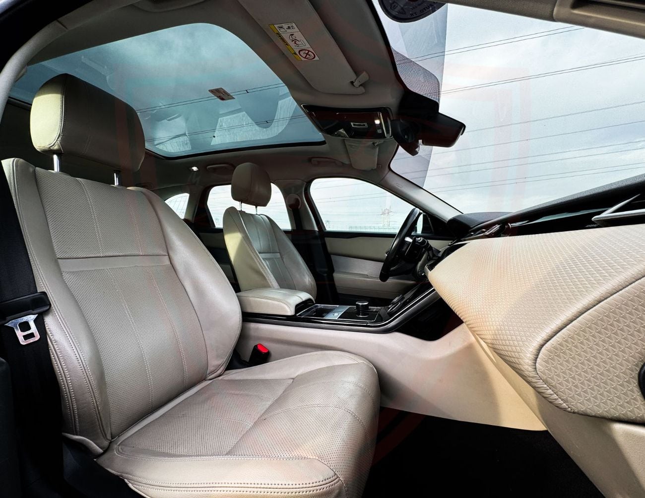 Land Rover Range Rover Velar S P250 2.0L Range Rover Velar | 2.0 L | 2019 | GCC | Accident-Free | In Excellent Condition | 1685 P