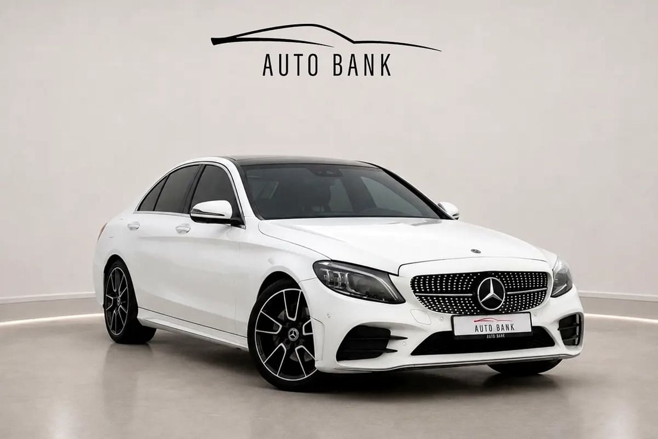 مرسيدس بنز C 200 AMG MERCEDES C200 - MODEL - GCC SPECS - NO ACCIDENT - FULL SERVICE HISTORY