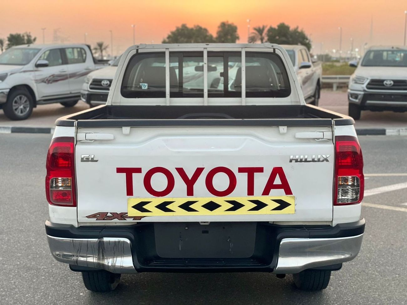 تويوتا هيلوكس 2019 Toyota Hilux GL 2.7L V4 - AWD 4x4 - Patrol Automatic - 149,000 km