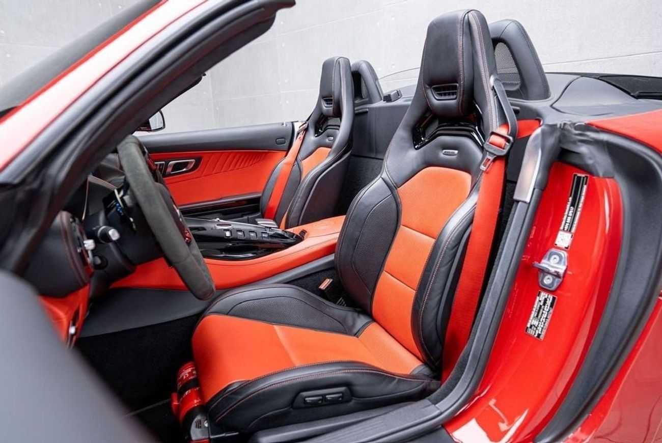 مرسيدس بنز AMG GT C Roadster | 2020 | GCC Specs | Full Options | Warranty | Low Mileage