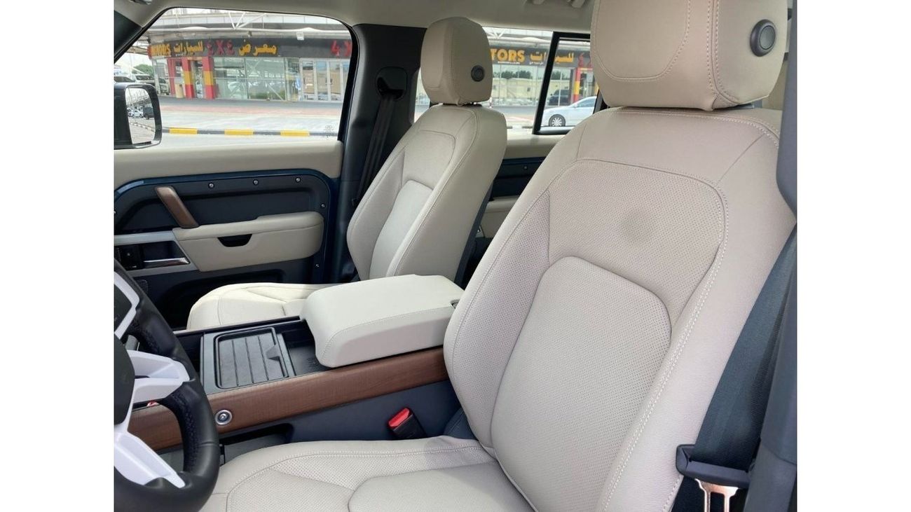 لاند روفر ديفندر GCC V4 UNDER WARRANTY AND SERVICE