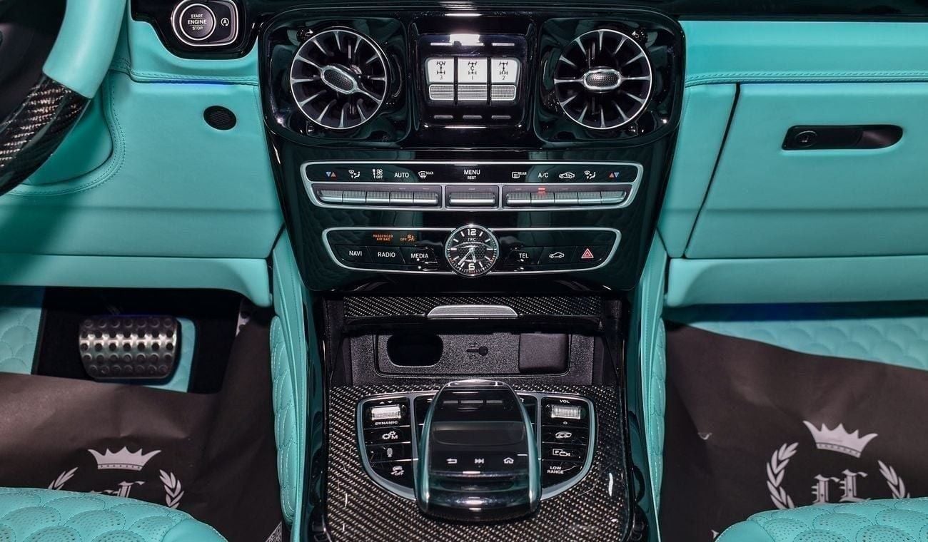Mercedes-Benz G 63 AMG MERCEDES-BENZ G-63 2020 FULL CARBON.SATIN BLACK EXTERIOR, TIFFANY BLUE INTERIOR. IN EXCELLENT CONDIT