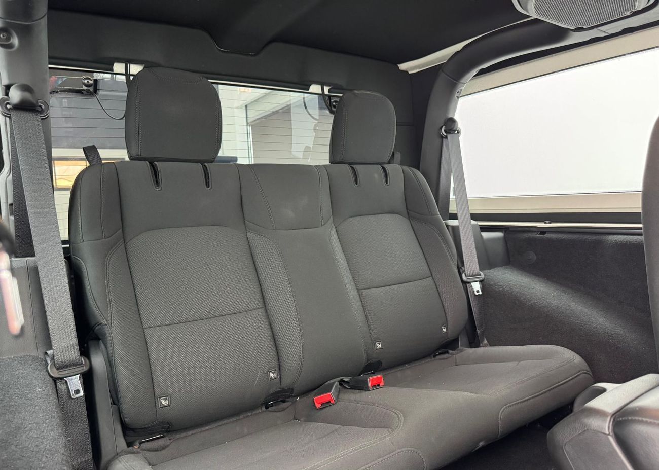 Jeep Wrangler Sport S 3.6L A/T