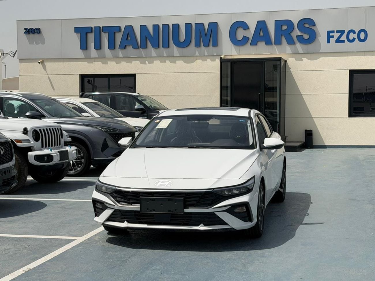 هيونداي إلانترا SMART 1.5L Petrol 2025 Export Price @ 57,500 AED
