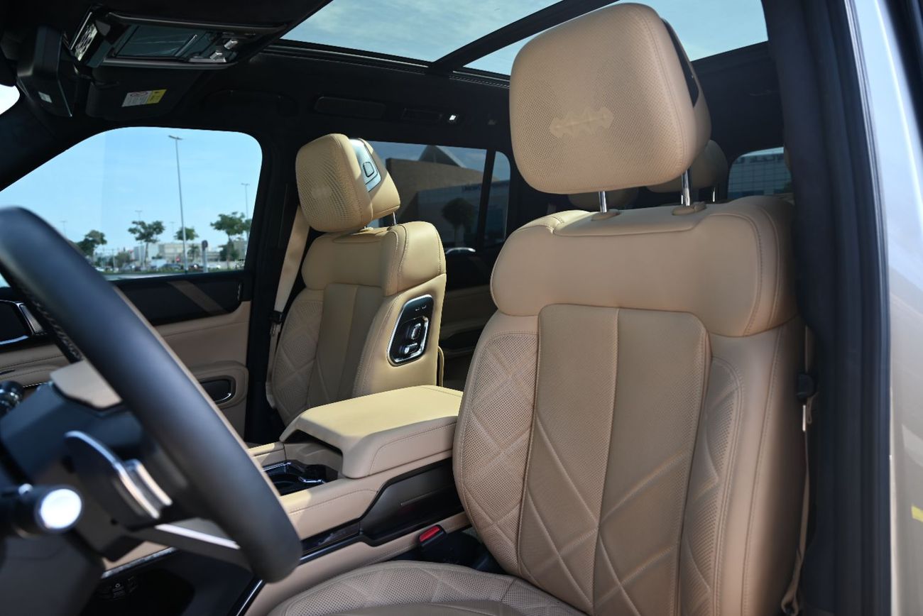 BYD Leopard 8 Smart and Brave Flagship Edition (7 Seats)