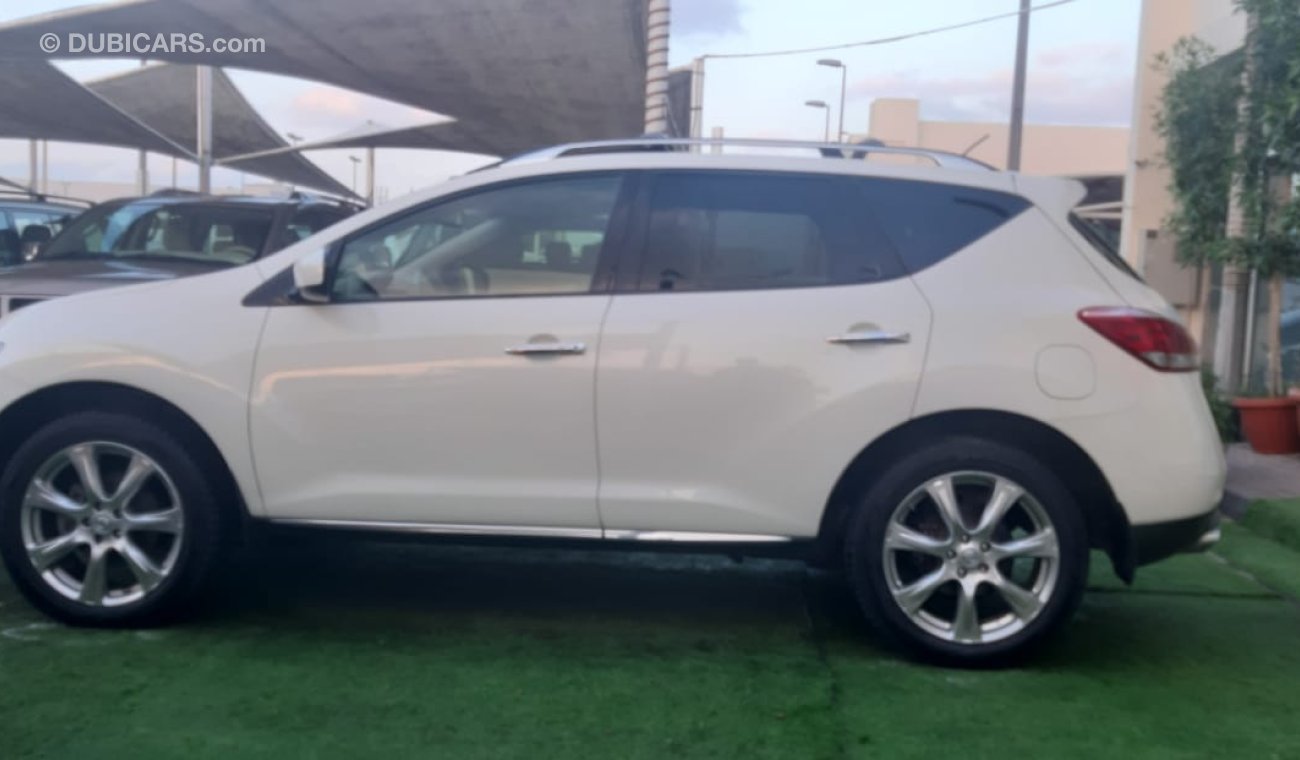 Nissan Murano American import white color inside beige fingerprint, panorama, leather screen, camera, sensors, whe