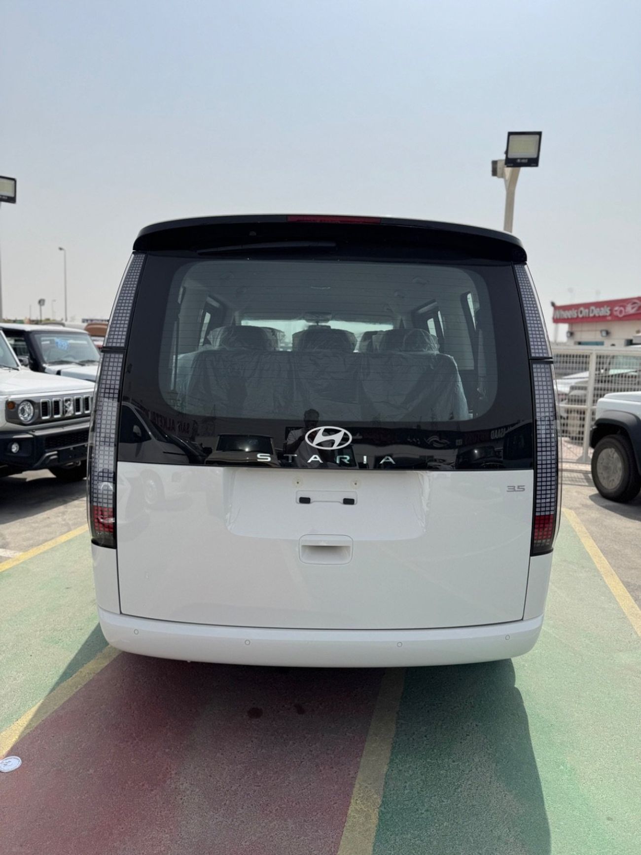 هيونداي ستاريا 2026 Patrol Automatic 3.5 , 11 seater