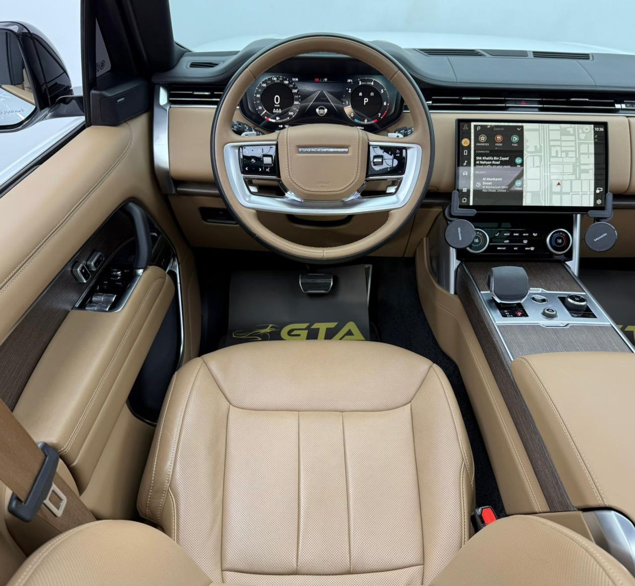 Land Rover Range Rover 2023 Range Rover HSE P530, 2028 RR Warranty + Service Pack, Full RR Service History, Low Km, GCC