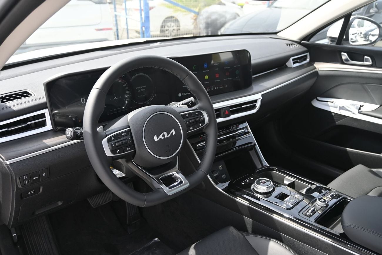 Kia K5 Kia K5 Premium 1.5L Turbo Petrol, Color White, Model 2025