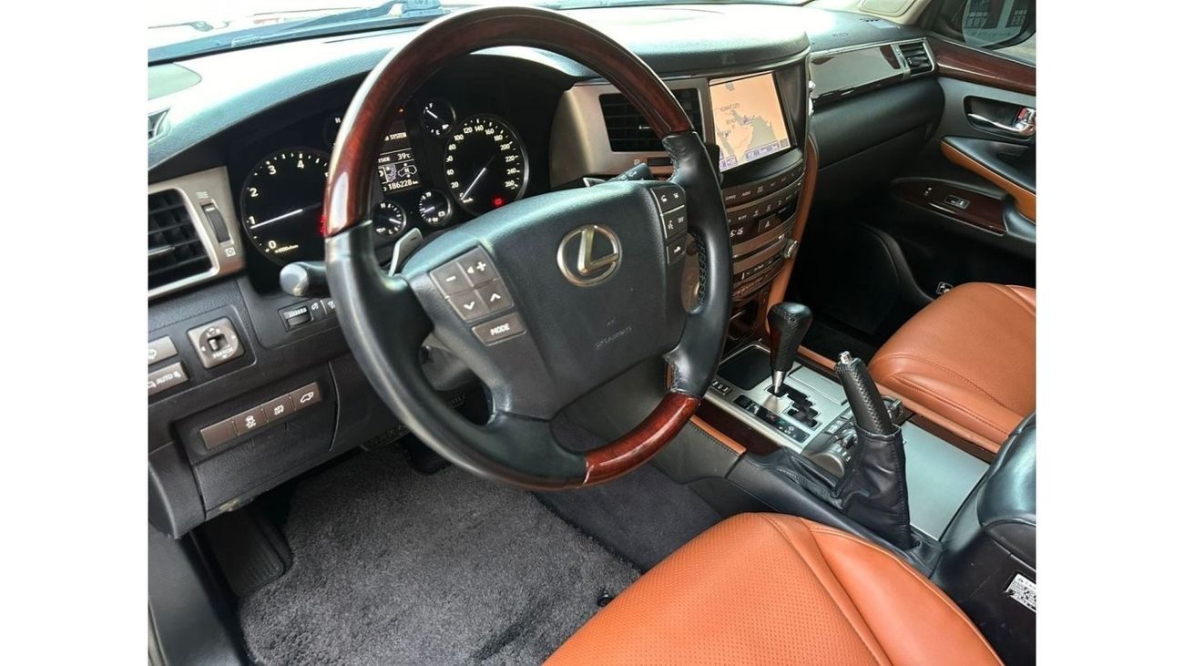 لكزس LX 570 بلاتينوم لكزس LX 570 s خليجية 2013