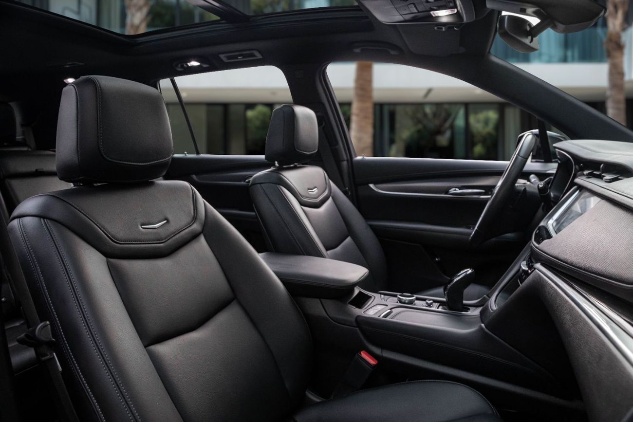 كاديلاك XT6 Luxury | 2,898 P.M  | 0% Downpayment | Agency Warranty | Like New!