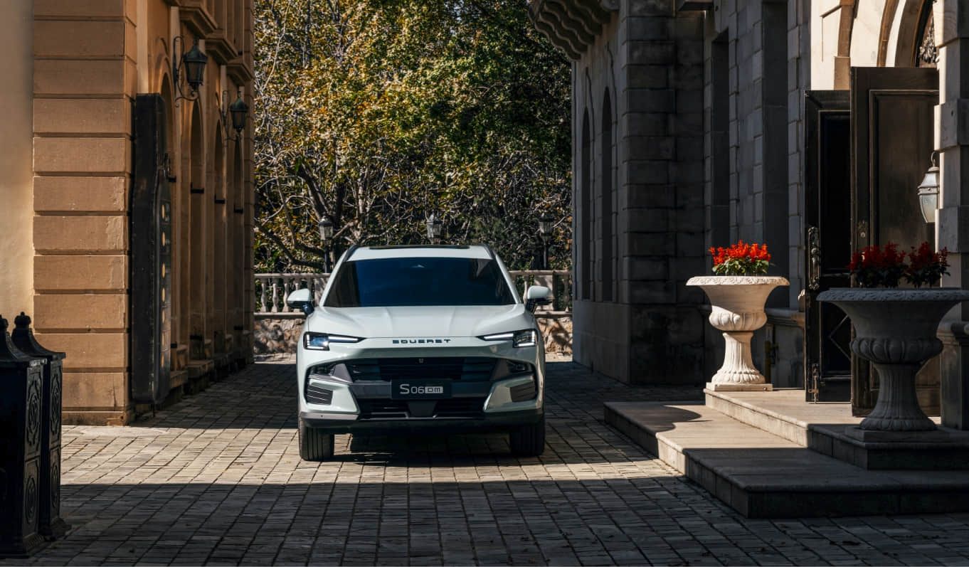 Soueast S06 exterior - Front