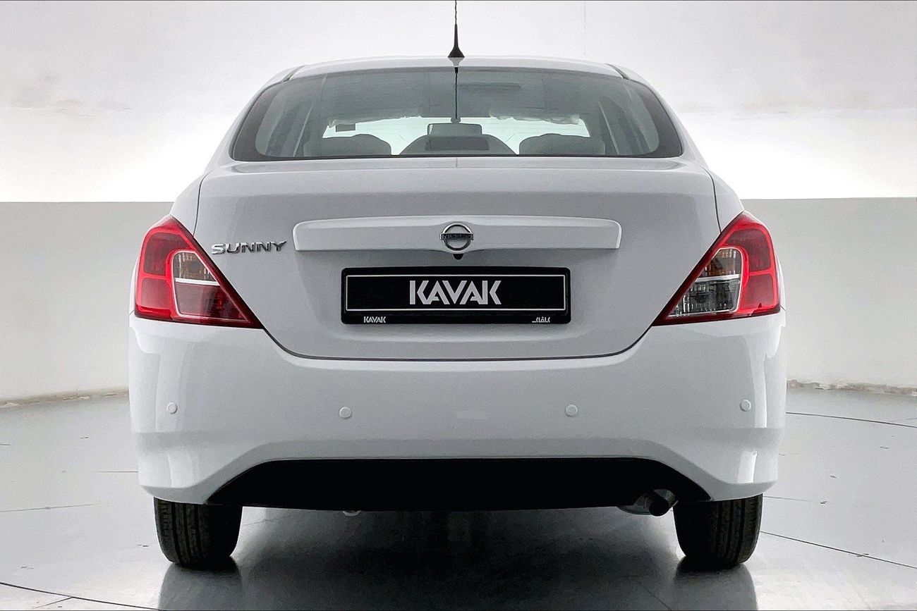 نيسان صني SV | سنة ضمان مجانية | نسبة التمويل 1.99% | خالية من أضرار الفيضانات