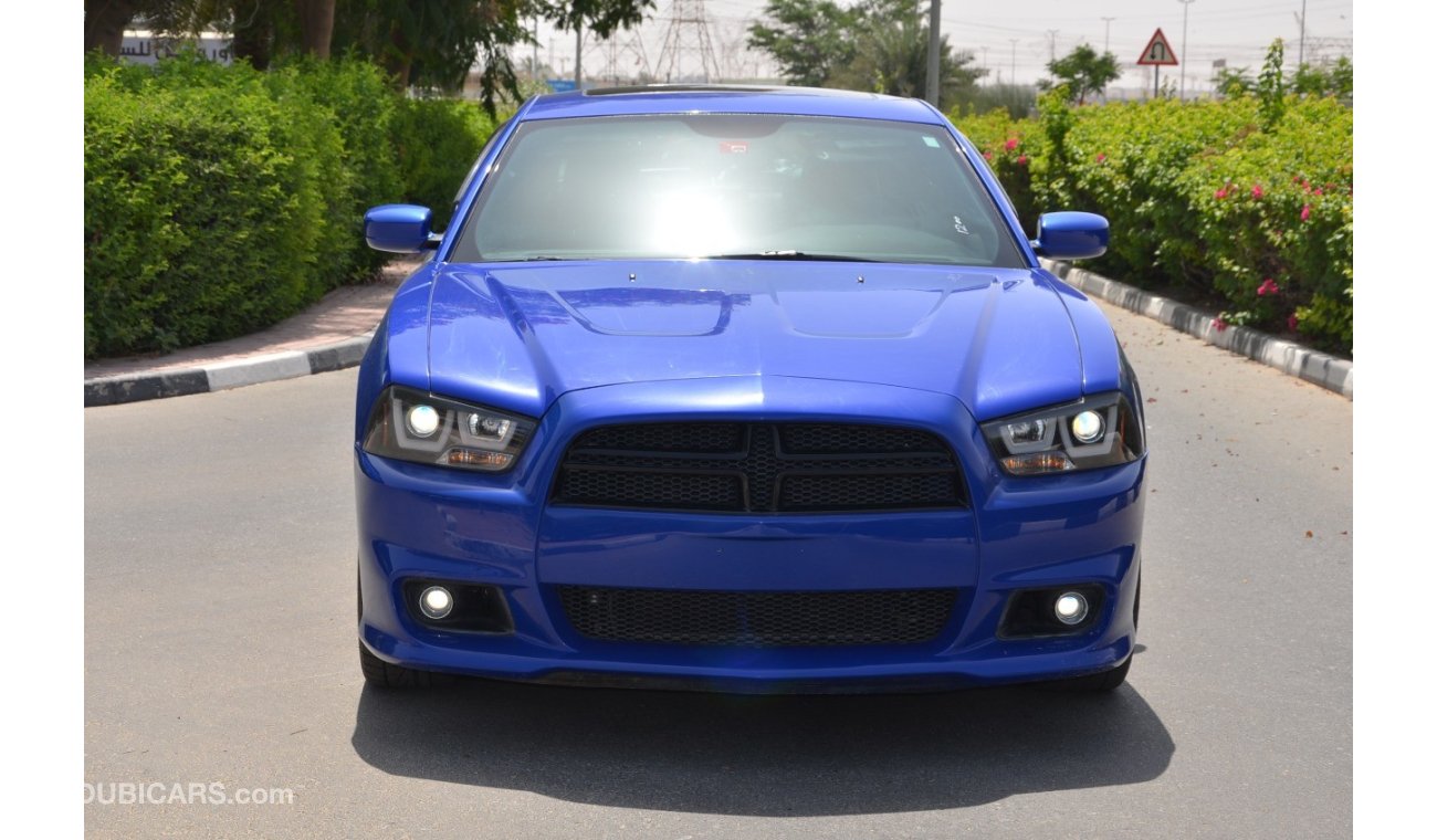 Dodge Charger R / T HEMI is an excellent condition - the highest spec in its class - cash and premiu