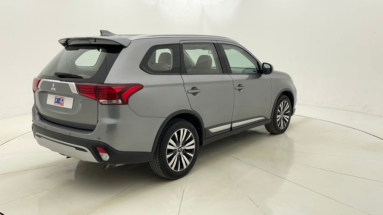 ميتسوبيشي آوتلاندر GLX LOWLINE 2.4 | بدون دفعة مقدمة | اختبار القيادة في المنزل