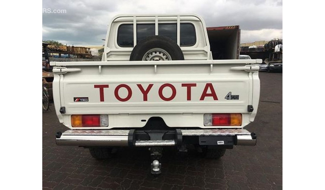 Toyota Land Cruiser Pick Up DIESEL  4.5L RIGHT HAND DRIVE