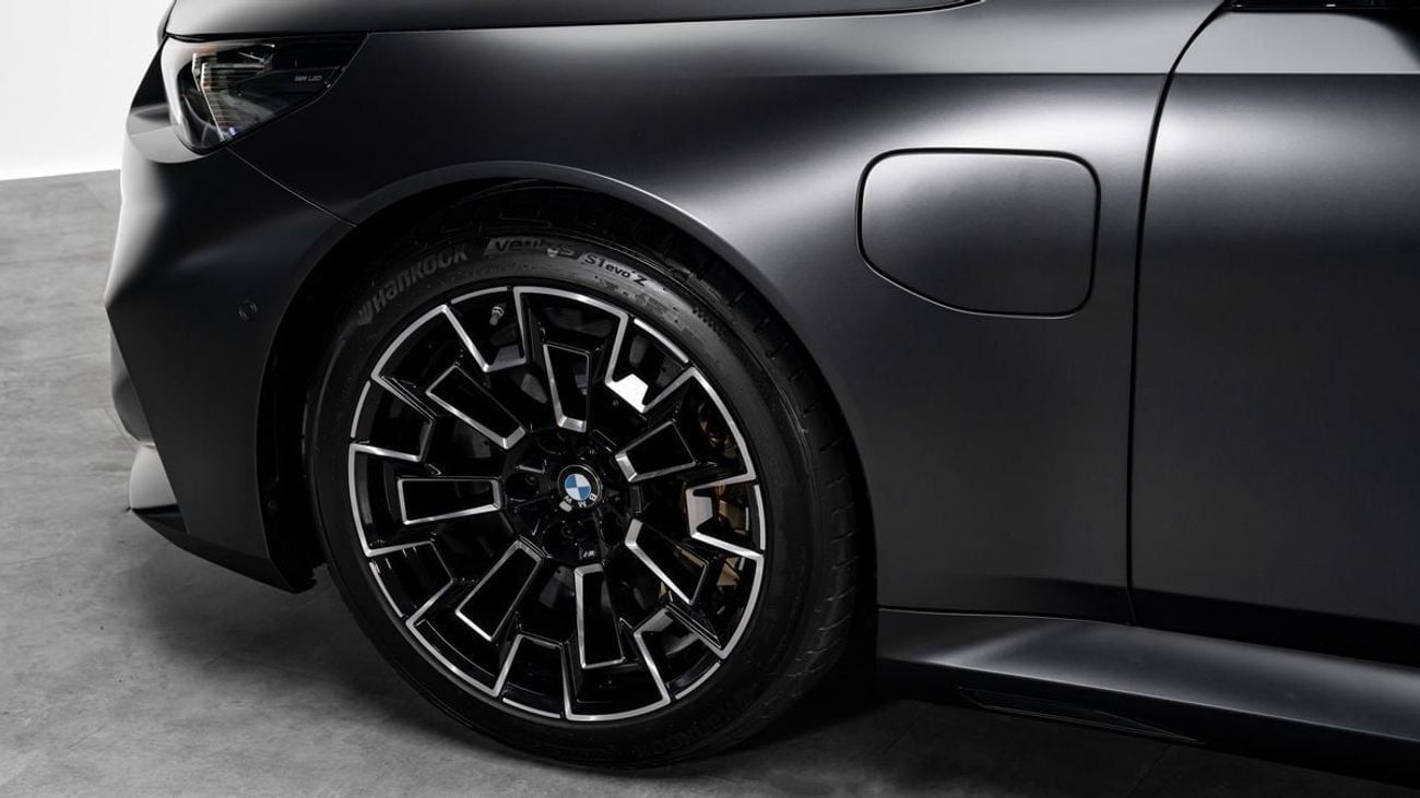 BMW M5 - 2026 - GCC - Under Warranty and Service Contract
