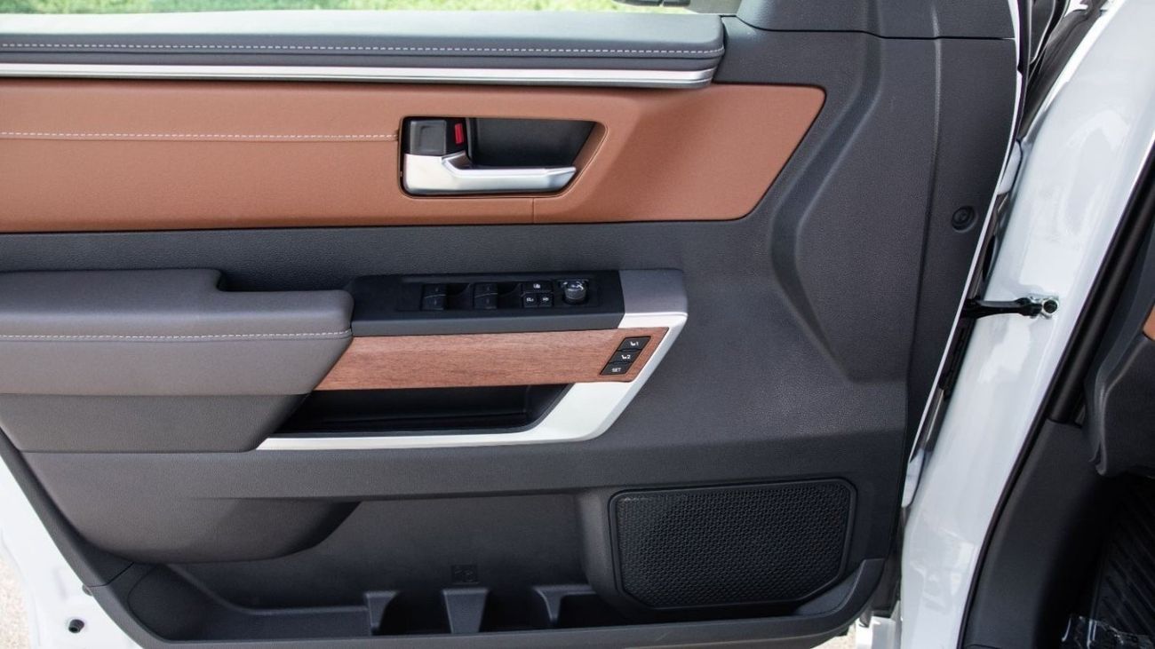 Toyota Tundra 1794 EDITION.CREWMAX.4WD. Local Registration + 10%