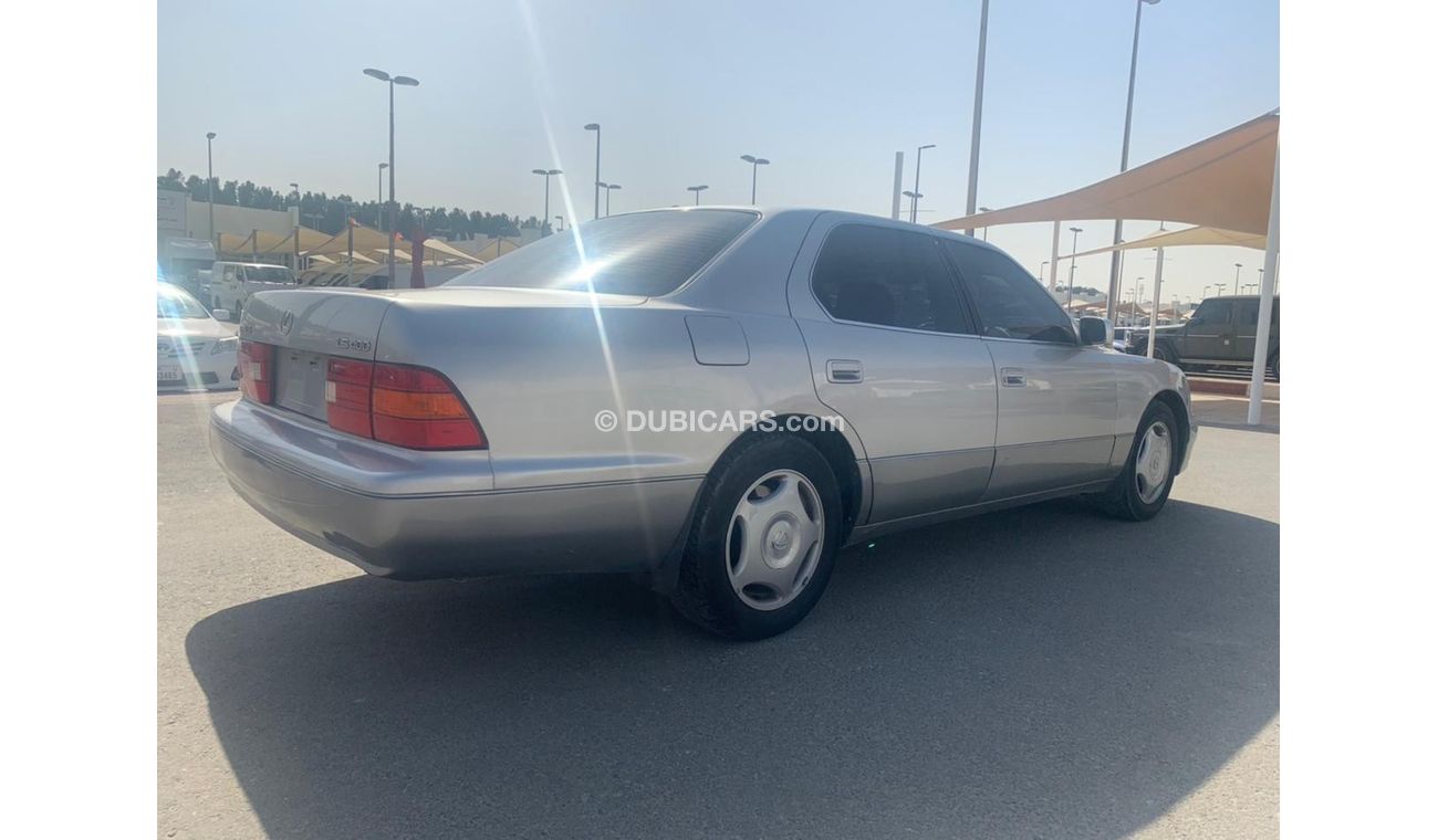 لكزس LS 400 لكزس ال اس 400 1998 بحاله ممتازه وارد امريكي