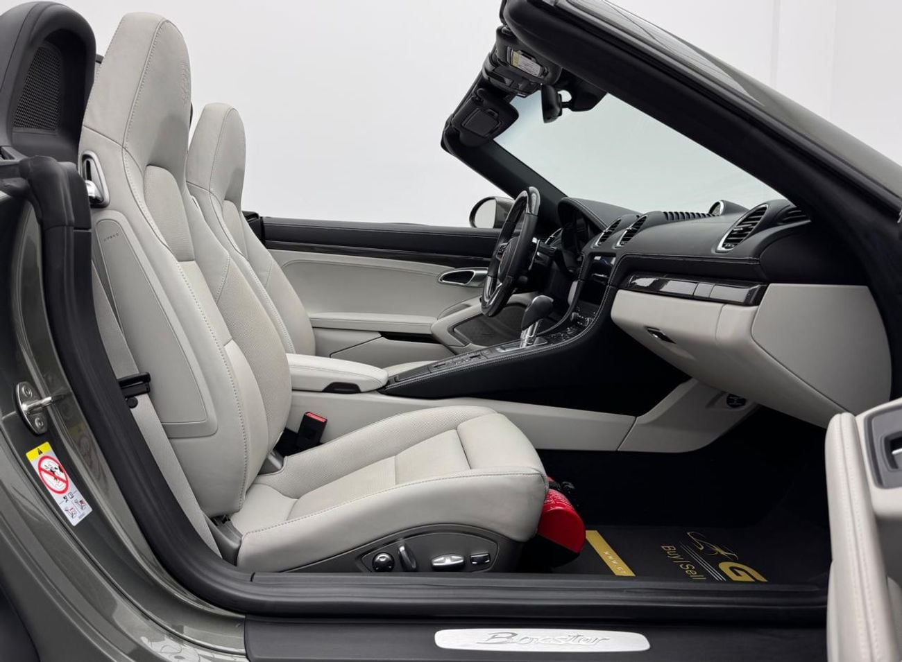 Porsche 718 Boxster Std 2.0L A/T 2025 Porsche 718 Boxster, 2030 Porsche Warranty and Service Pack, Porsche Service Histo