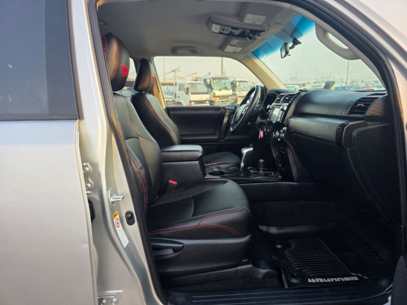 Toyota 4Runner 2019 Model TRD off Road 4x4 , leather and off road