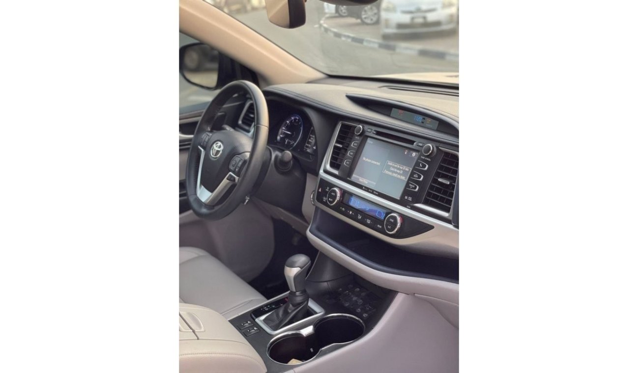 Toyota Highlander 2019 Toyota Highlander XLE AWD Full Option / EXPORT ONLY / فقط للتصدير