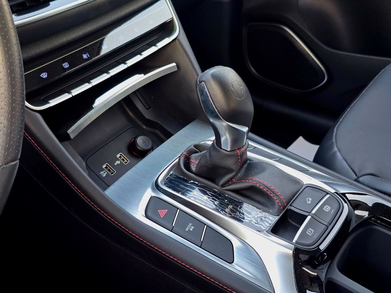 أم جي HS 2023 MH HS 1.5L Turbo petrol Trophy Edition South American spec