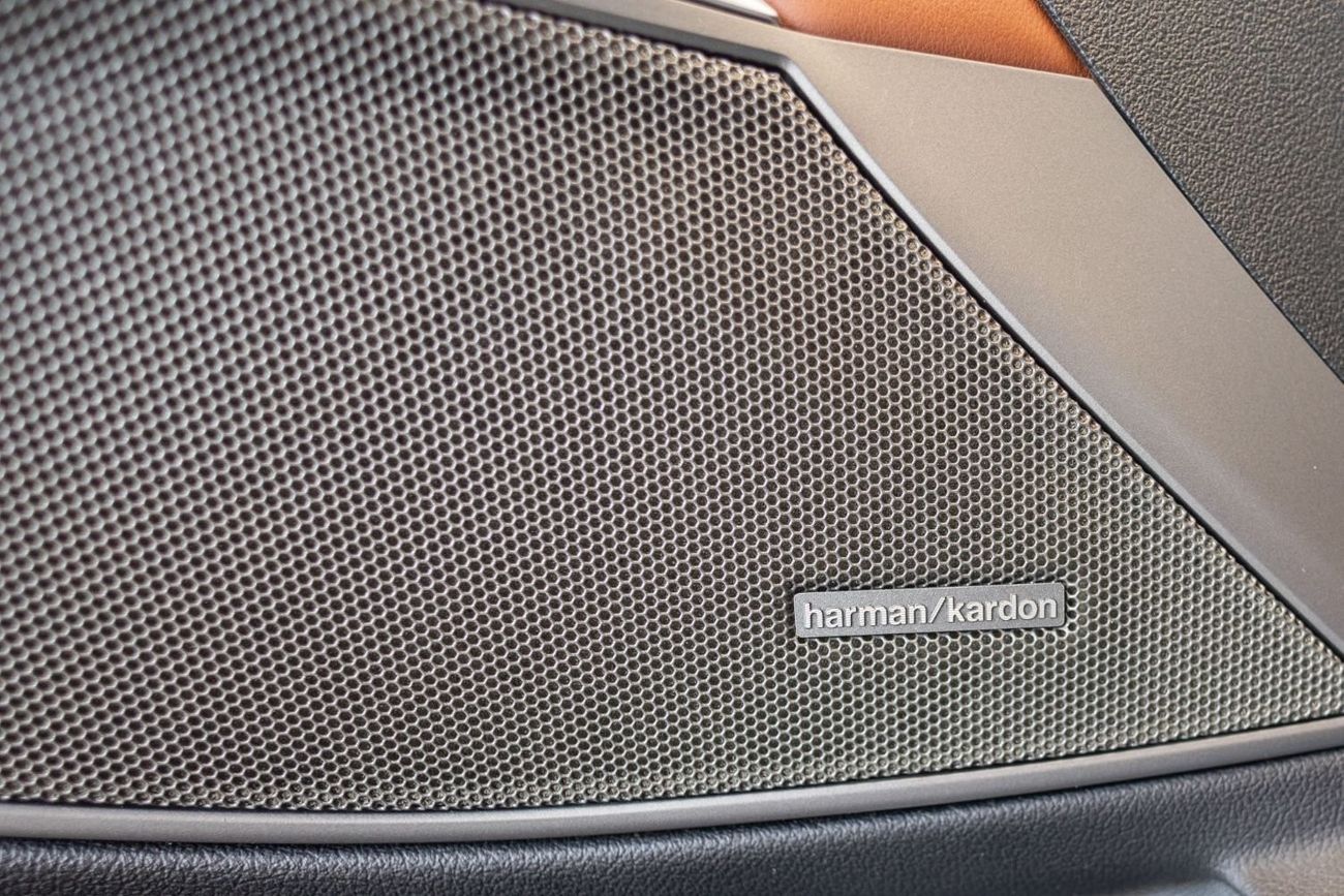 بي أم دبليو M340i BMW M340i xDrive 2020 GCC under Agency Warranty and Service Contract with Flexible Down-Payment.