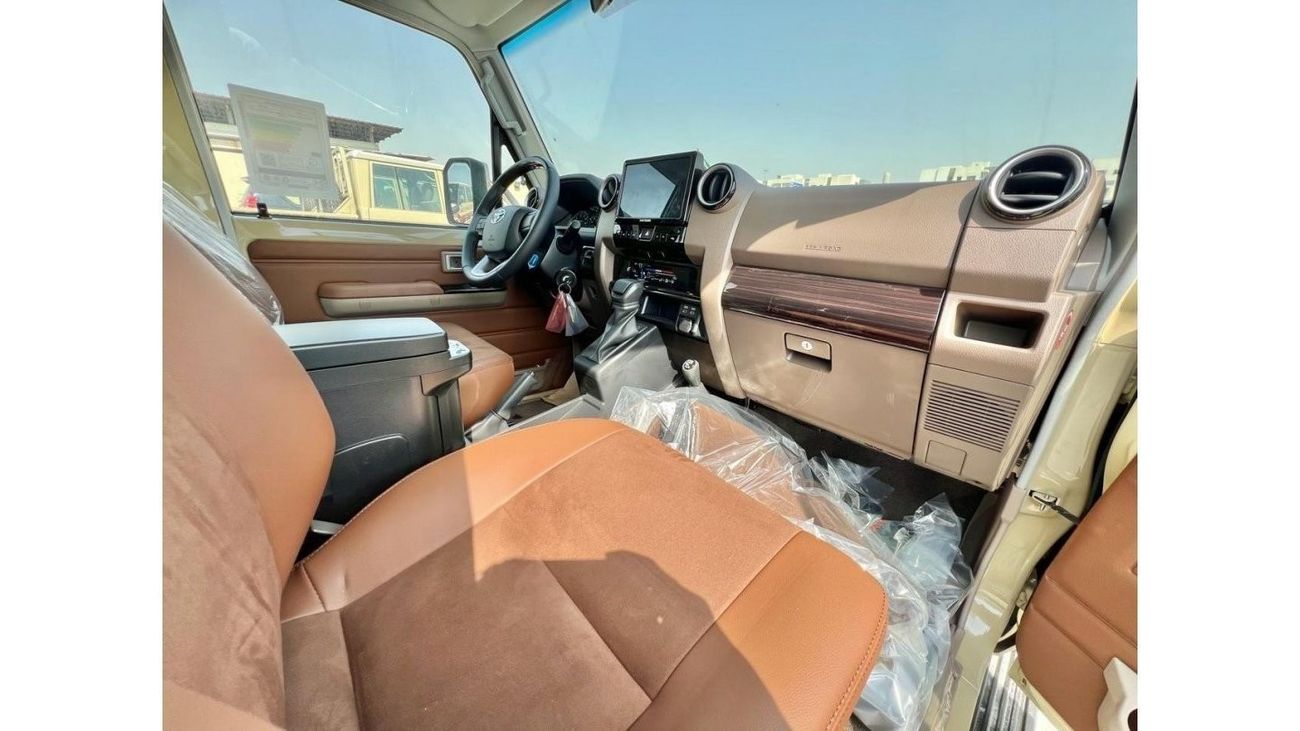 Toyota Land Cruiser 70 LC71 Capsule 4.0L Petrol V6 Full Option