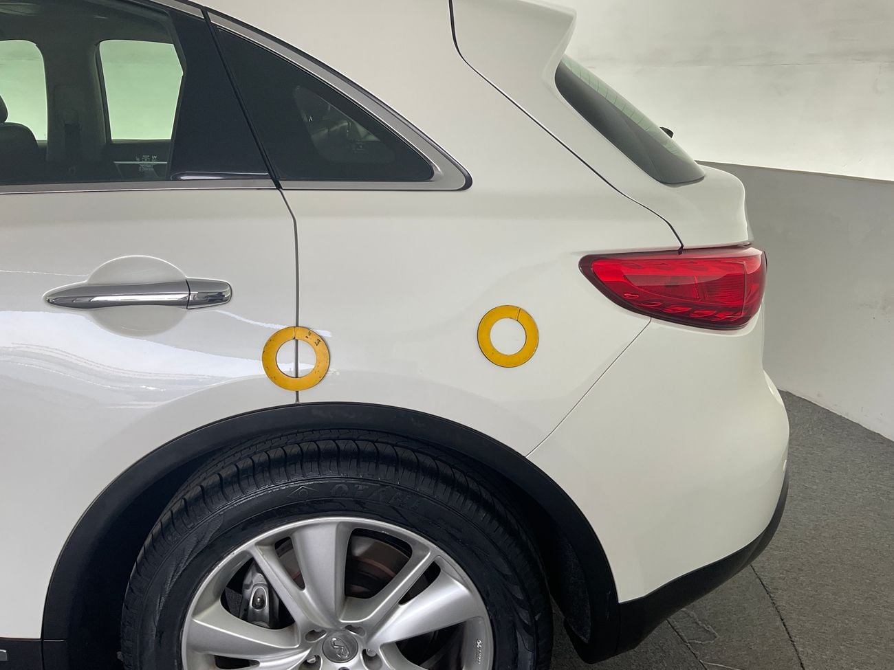 إنفينيتي QX70 3.7 V6 VVEL 4WD AUTO LUXURY | شامل الضمان | 0 ﺪﻔﻋﺓ ﺃﻮﻟﻯ