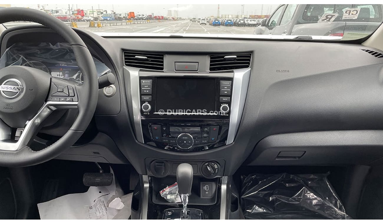 Nissan Navara LE+ 2.5L DIESEL 4X4 AT FULL OPTION