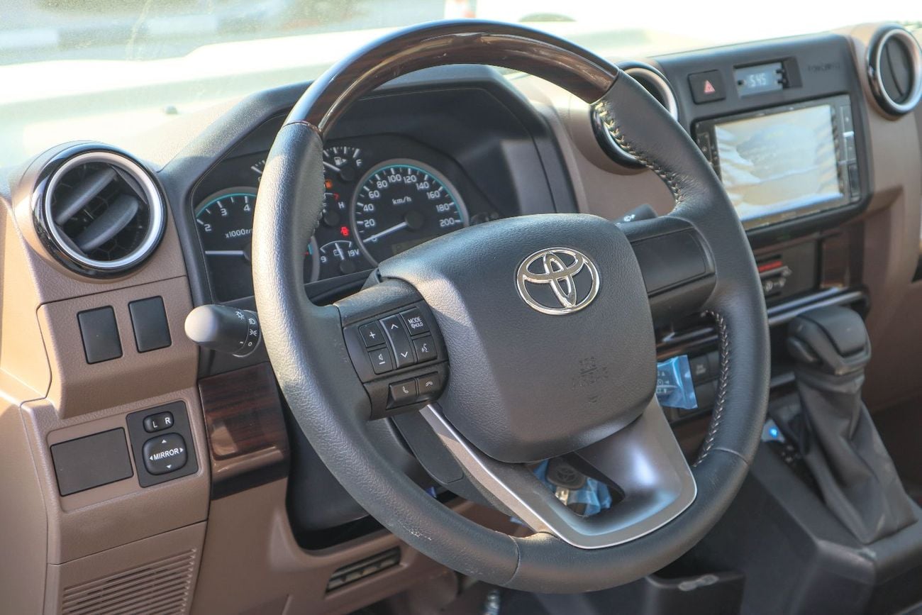 Toyota Land Cruiser Pick Up
