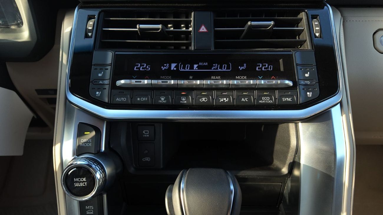 تويوتا لاند كروزر LAND CRUISER VXR 3.3L DIESEL 2025