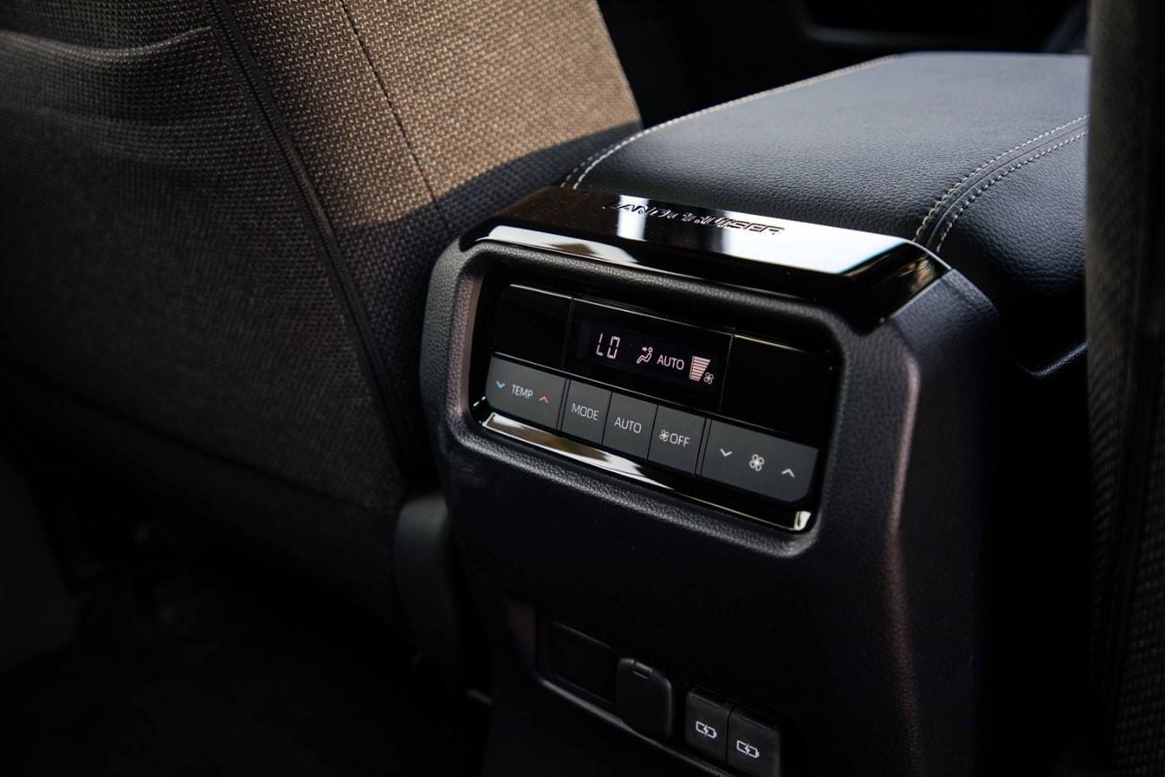 تويوتا برادو Urban E 2.8L - Black Inside Black | Export Only