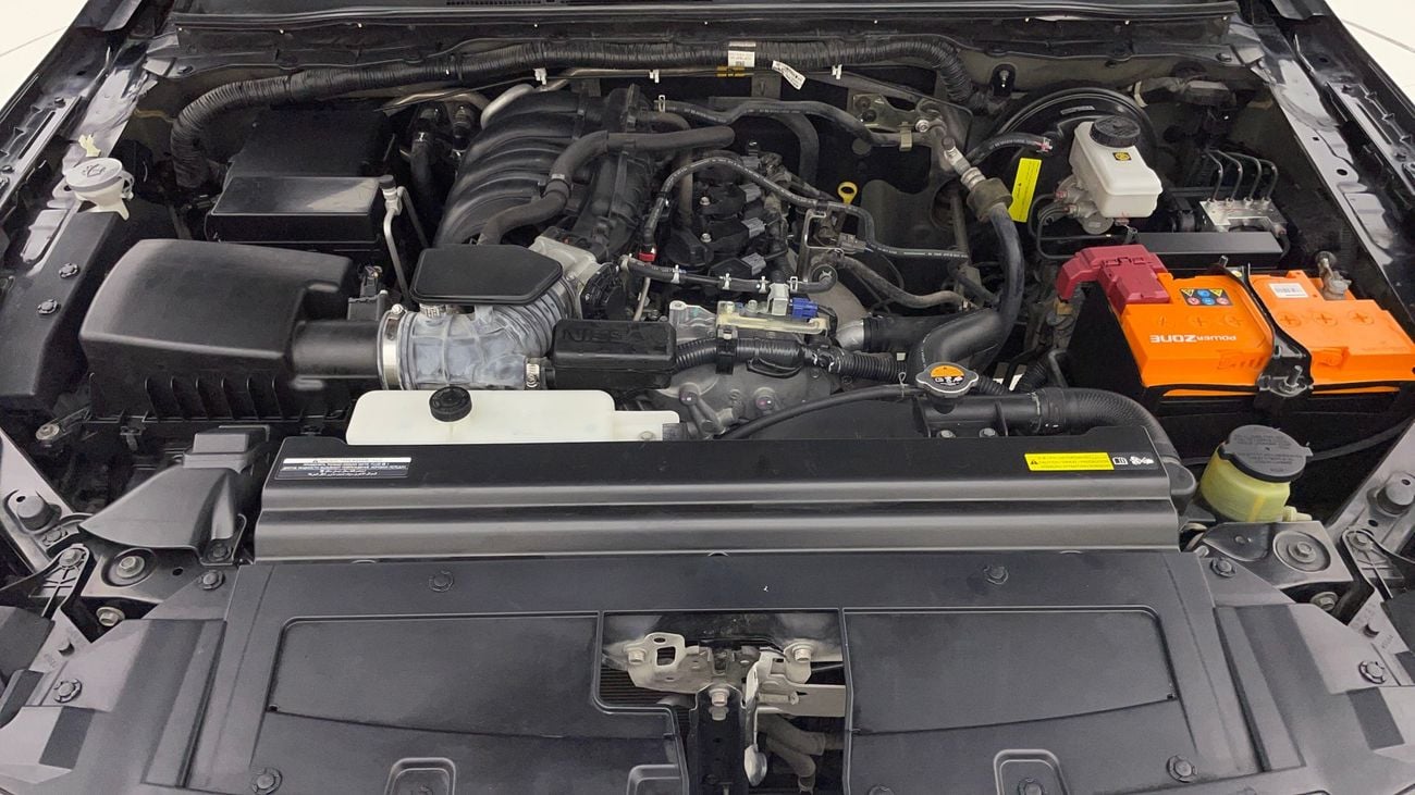 نيسان إكستيرا PLATINUM 2.5 | بدون دفعة مقدمة | اختبار القيادة في المنزل