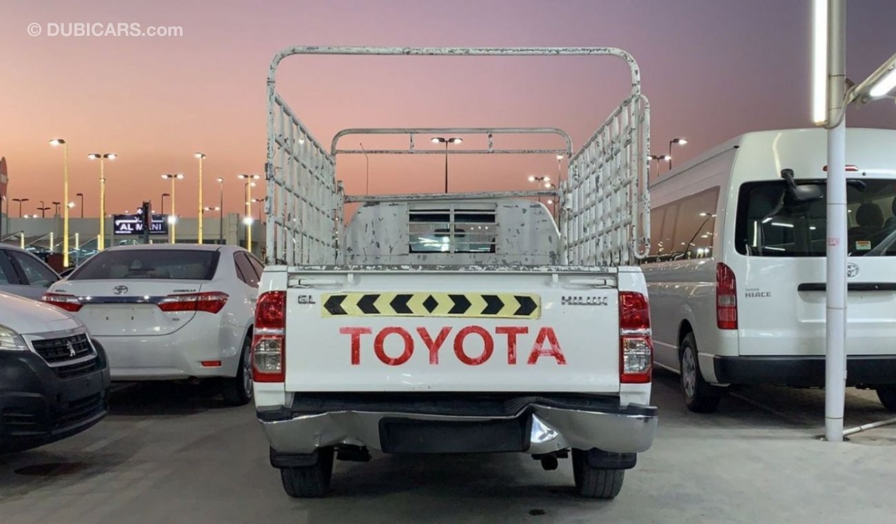 تويوتا هيلوكس Toyota Hilux 2015 GL Manual S/C 2.7L Ref# 595