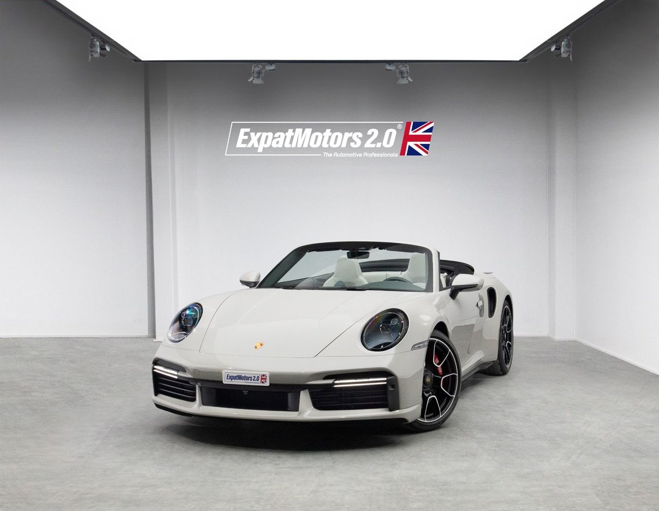 بورش 911 Turbo 3.8L (580 HP) Convertible