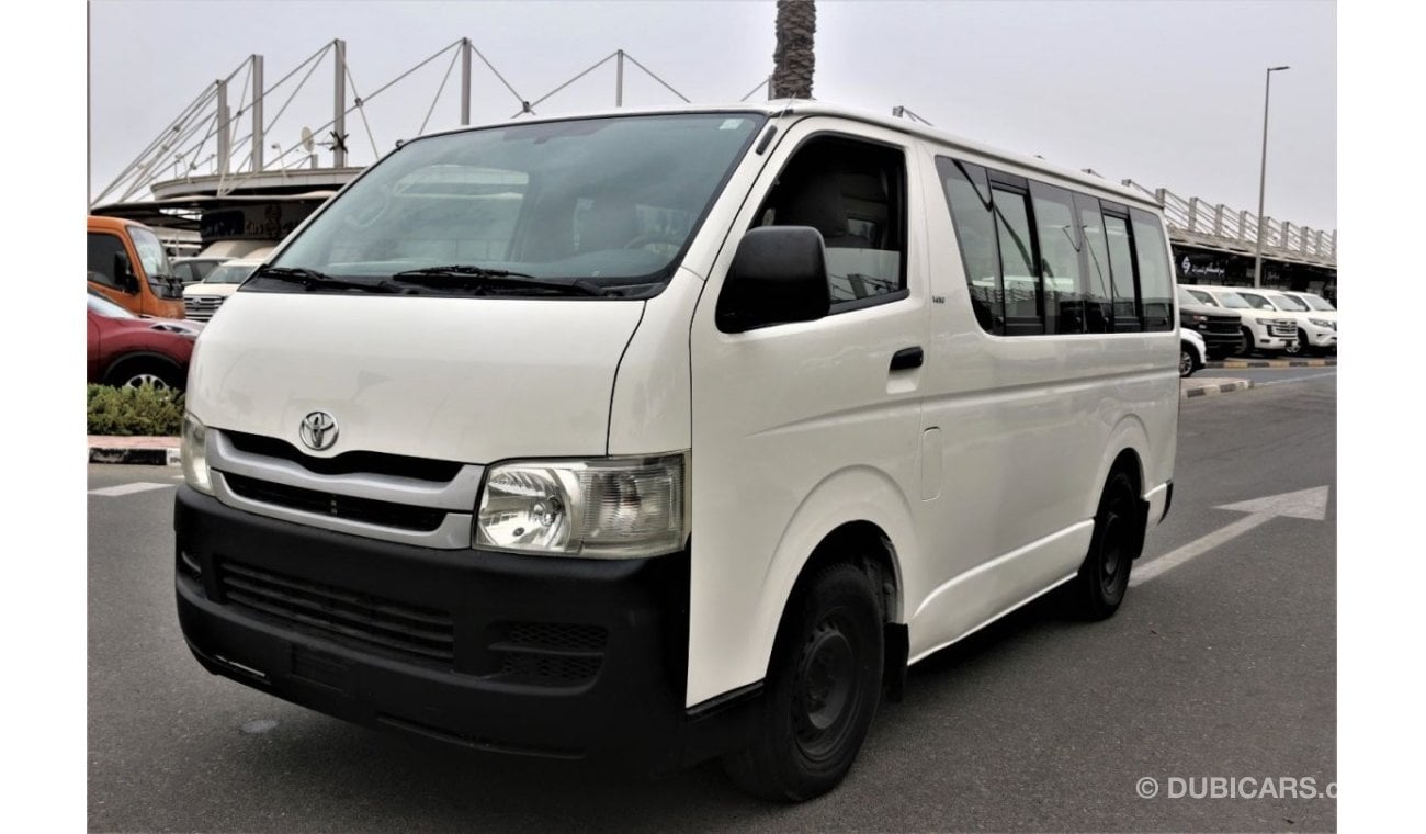 Toyota Hiace TOYOTA HIACE 14 PASSENGER 2009