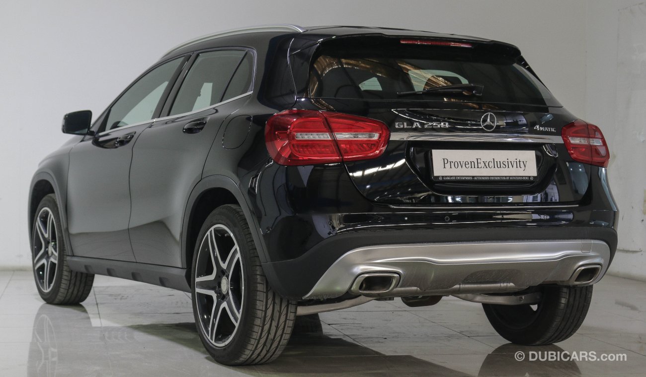 مرسيدس بنز GLA 250 4 Matic