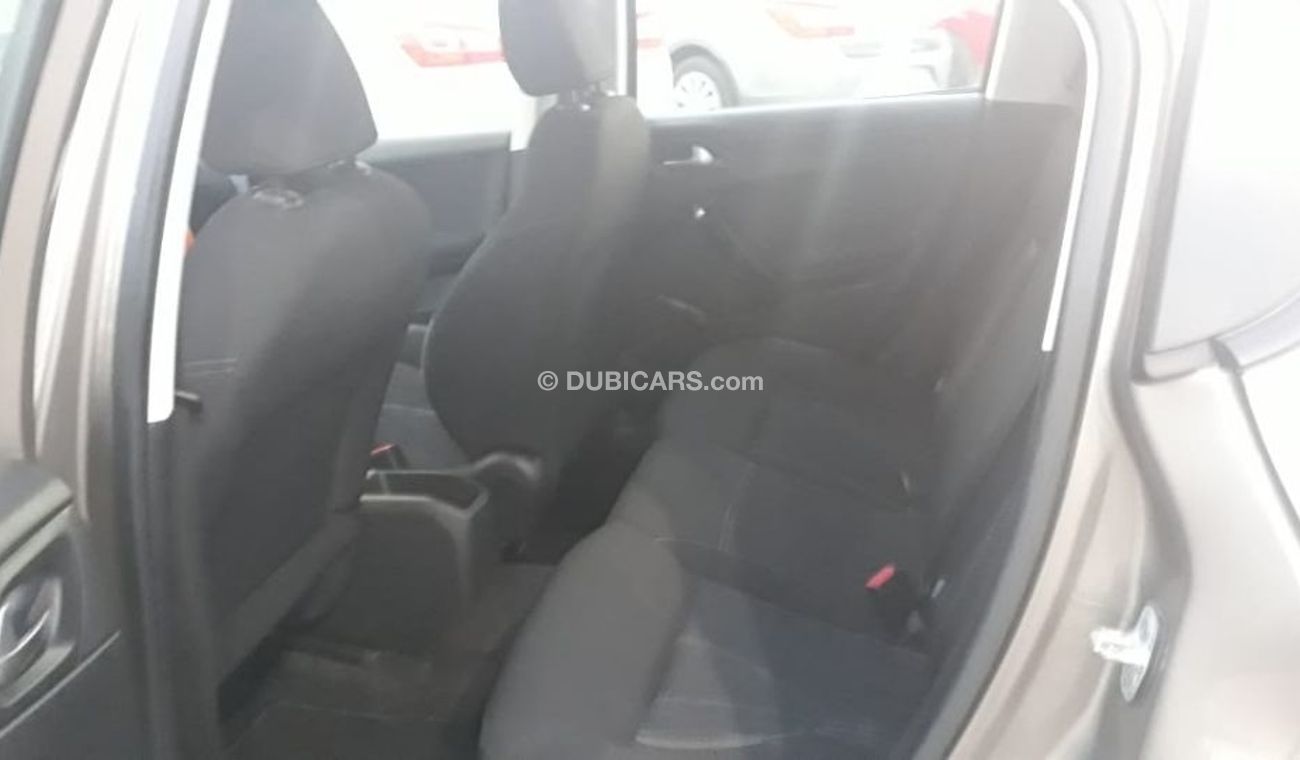 بيجو 208 السيارة نظيفه جدا بحاله ممتازه بدون حوادث ضمان شاسيه جير ماكينه