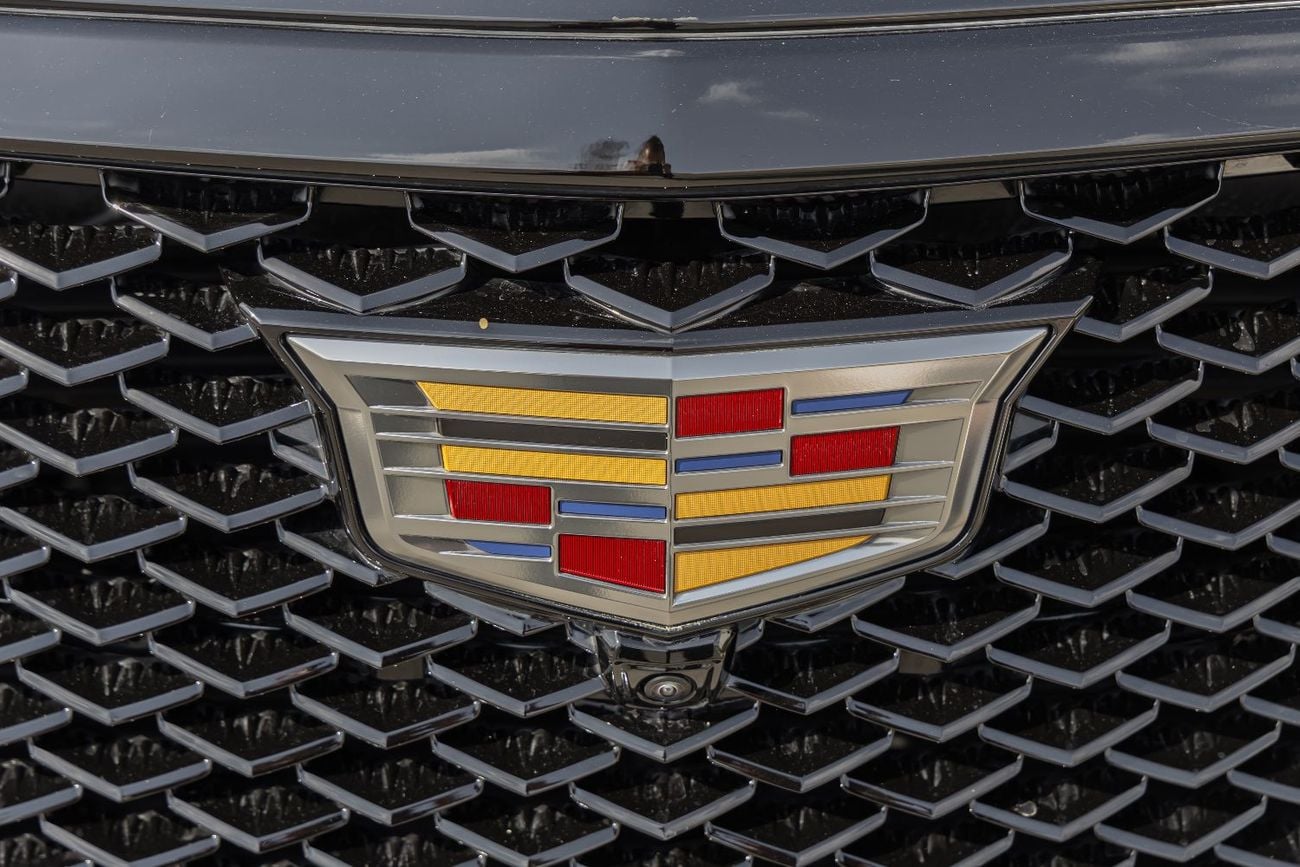 Cadillac Escalade Escalade-V 6.2L Cadillac Escalade V-Series - 2025 - GCC Specs