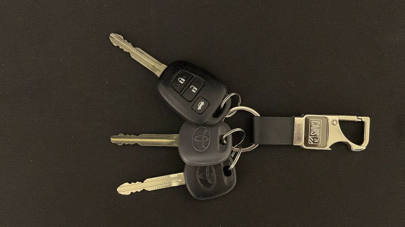 تويوتا يارس SE 1.5 | بدون دفعة مقدمة | اختبار القيادة في المنزل