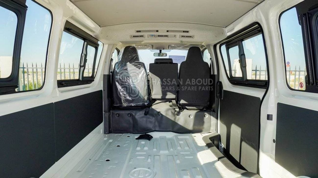Toyota Hiace GLS Standard Roof, Panel Van, 2.5L, Diesel