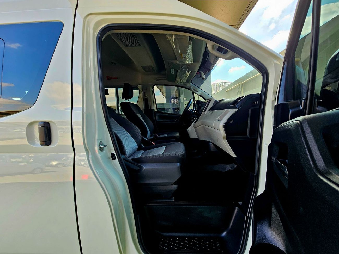 تويوتا هاياس AUTOMATIC PATROL/ 3.5 V6/ 13 SEATS / LOW MILEAGE/ PASSENGER