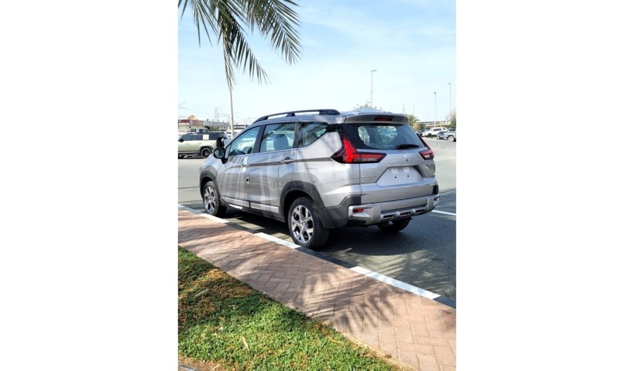 ميتسوبيشي إكسباندر Mitsubishi Xpander Cross 1.5L 7Seater 2024